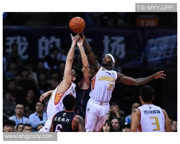 深圳篮球队与上海篮球队赛后复盘分析力量对比与战术思考